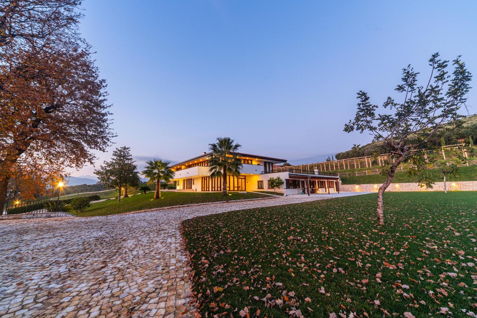 Aria - Villa Di Campagna Montecorvino Rovella Eksteriør billede
